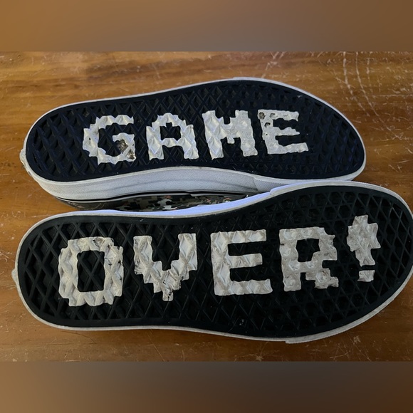 Vans x Nintendo Authentic Duck Hunt Limited Edition size 6 - Picture 2 of 5